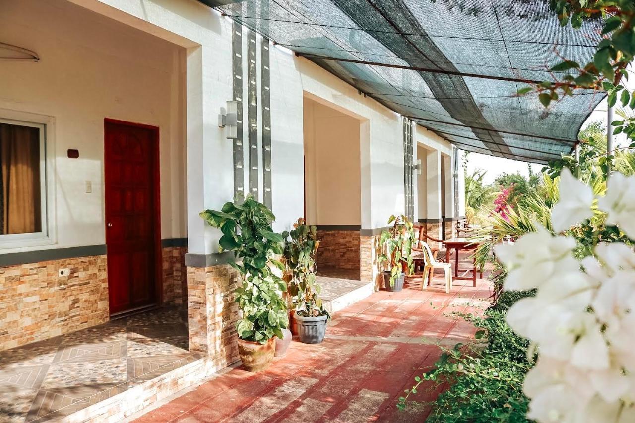 Airport View Hotel Vigan Kültér fotó
