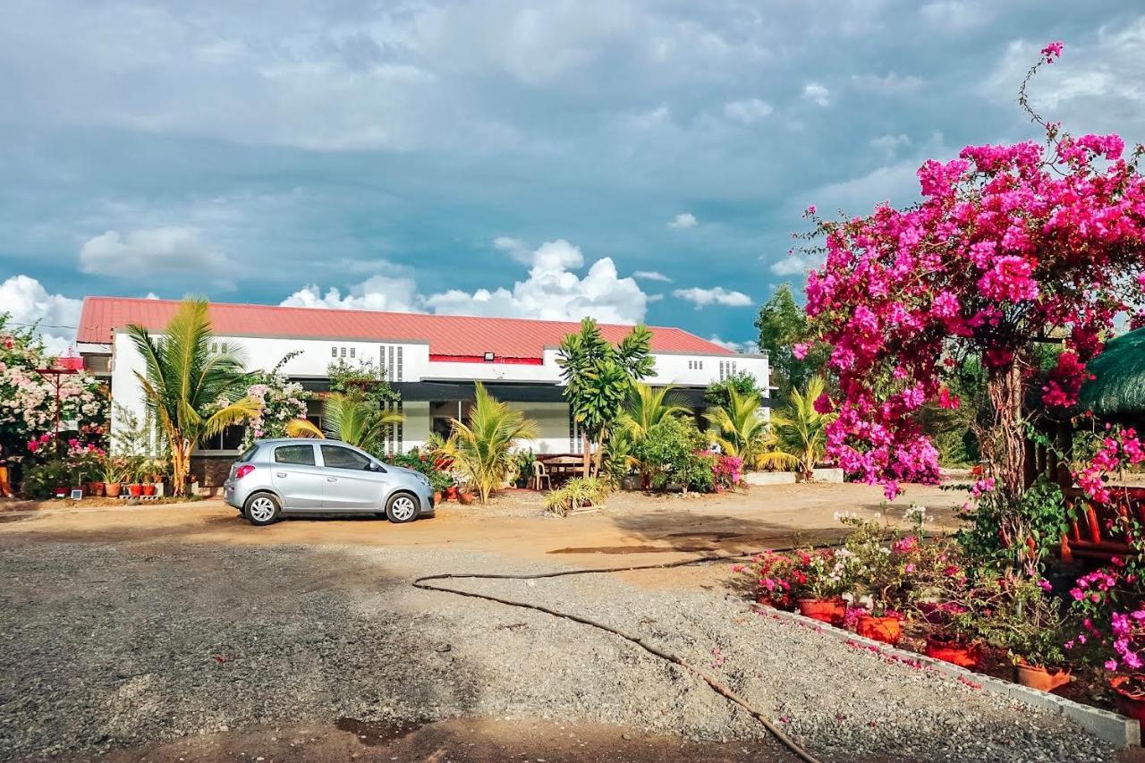 Airport View Hotel Vigan Kültér fotó
